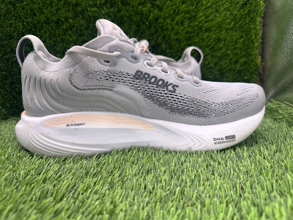 Brooks Adrenaline GTS 25 1204431B032 Athletic Sneaker Womens 9B Gray Mesh Sports